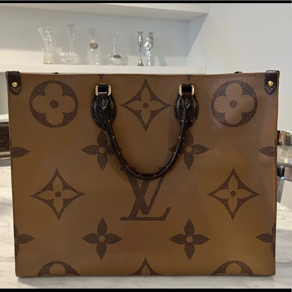 Louis Vuitton Brown Monogram Giant Canvas Onthego Tote